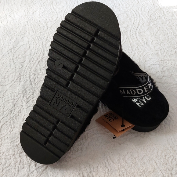 MADDEN NYC FAUX FUR LOW PLATFORM SANDALS NWT - Picture 6 of 10